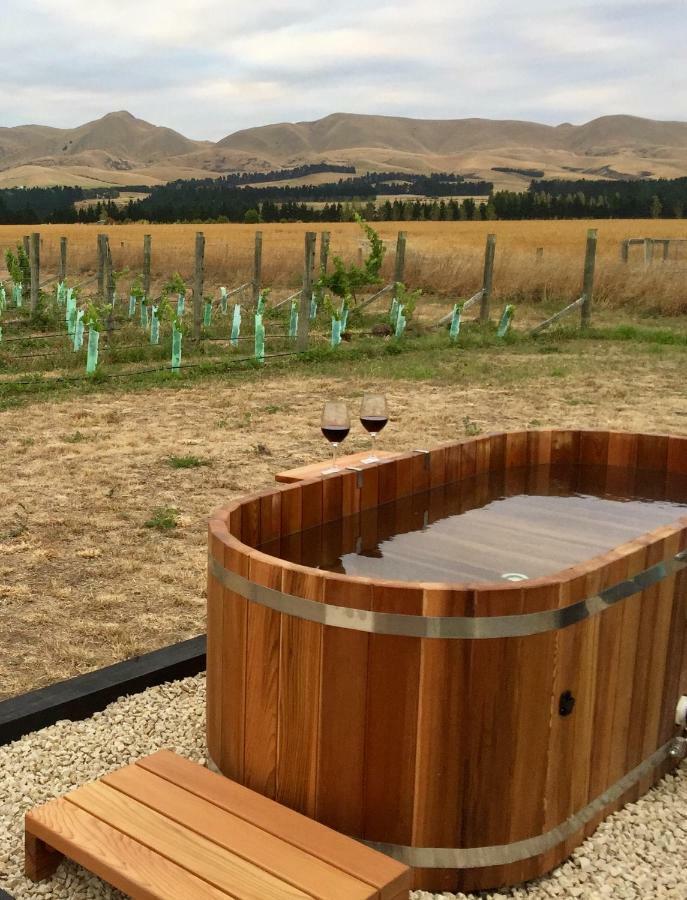 Romantic Vineyard Getaway Waipara Exterior foto